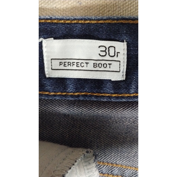 GAP 1969 Shorts Mens 30r Blue Dark Wash Perfect Boot Measured 32 - Picture 4 of 9